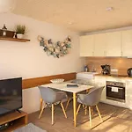 Am-deich-1-haus-utlande-whg-24 *